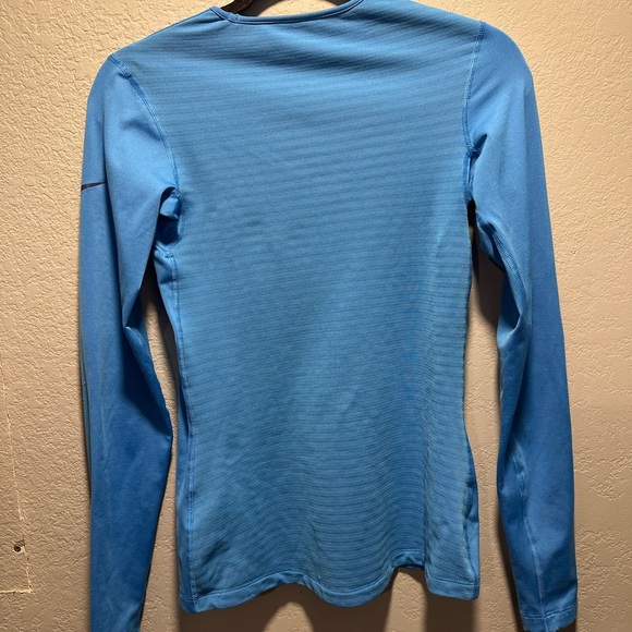 Nike Dri-FIT Women’s Bright Blue Fitted Thermal Long Sleeve Small - Picture 5 of 11